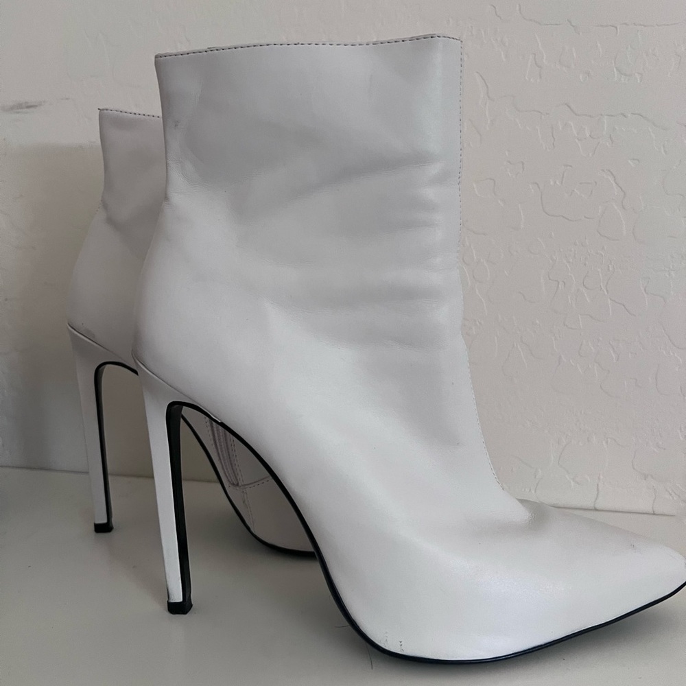 Tony Bianco White Leather Stiletto Ankle Boots Size 9.5